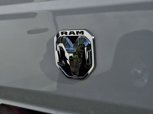 Used 2025 RAM ProMaster 2500 w/ Convenience Group image 10