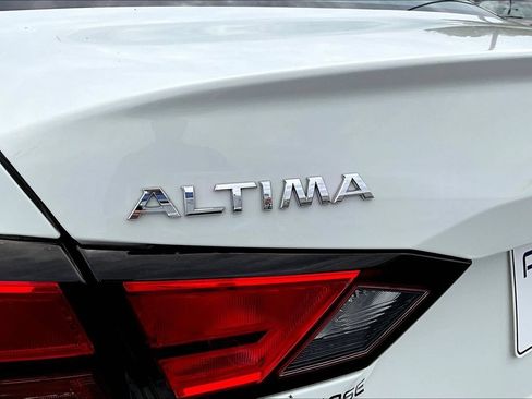 Used 2022 Nissan Altima 2.5 S FWD image 26