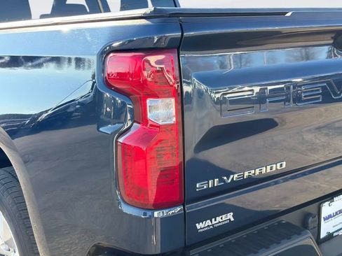 Used 2022 Chevrolet Silverado 1500 Custom image 11