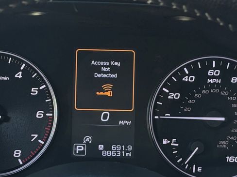 Used 2020 Subaru Outback Premium image 18