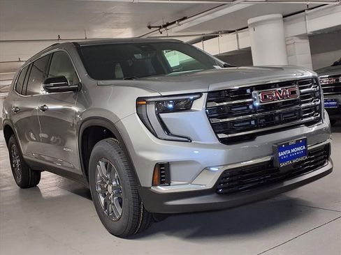 New 2026 GMC Acadia Elevation FWD image 3