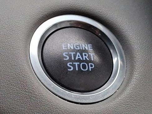 Used 2020 Toyota Highlander Limited AWD/4WD image 22