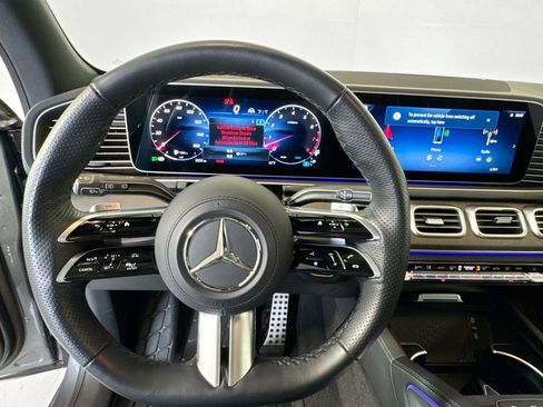 Certified 2025 Mercedes-Benz GLS 450 4MATIC image 11