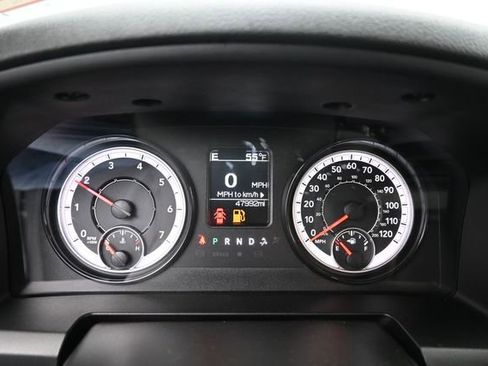 Used 2024 RAM 1500 Classic SLT AWD/4WD image 14