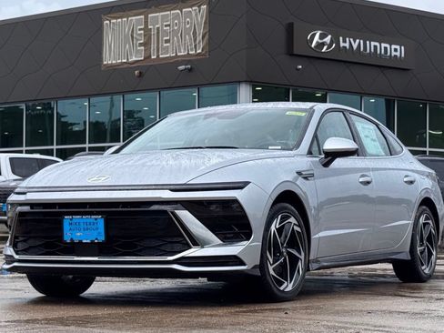 New 2026 Hyundai Sonata SEL FWD image 1