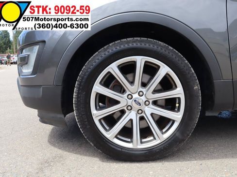 Used 2017 Ford Explorer Limited AWD/4WD image 27