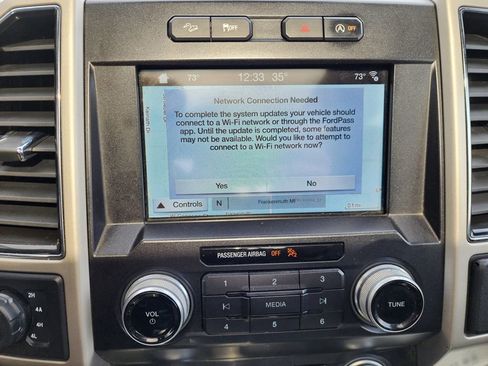 Used 2019 Ford F150 Lariat w/ Equipment Group 502A Luxury image 47