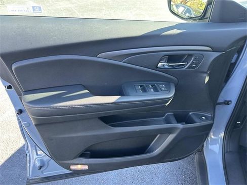 Used 2023 Honda Ridgeline RTL-E image 22