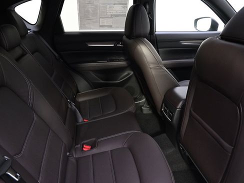 New 2025 MAZDA CX-5 Signature image 18