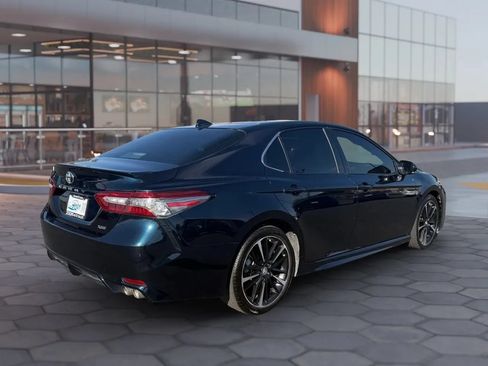 Used 2019 Toyota Camry XSE FWD image 10