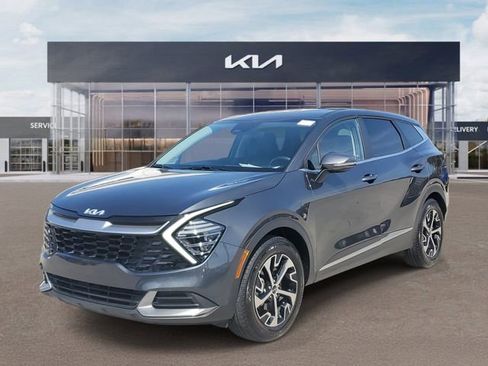 Certified 2024 Kia Sportage EX image 3
