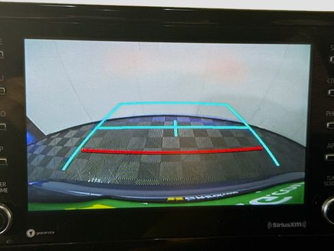 Used 2021 Toyota Corolla LE FWD image 19