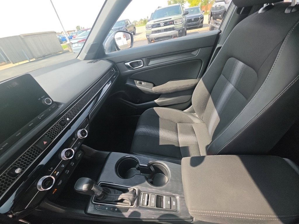 Used 2025 Honda Civic Sport image 22