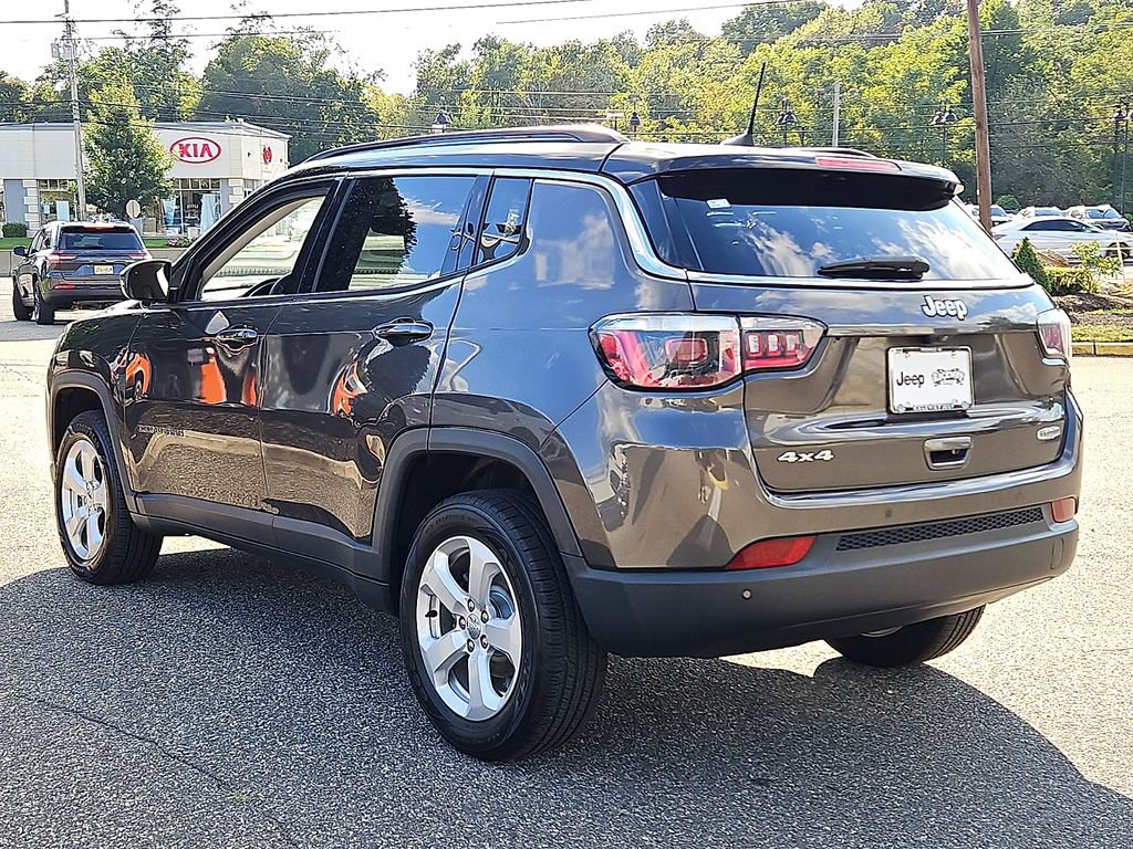 Used 2018 Jeep Compass Latitude w/ Popular Equipment Group AWD/4WD image 4