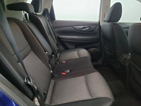 Used 2017 Nissan Rogue S image 19