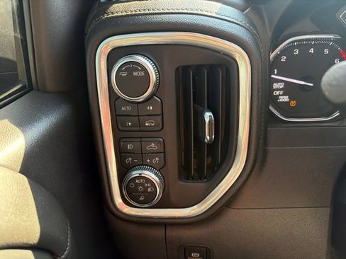Used 2021 GMC Sierra 1500 SLT AWD/4WD image 16