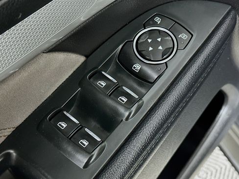 Used 2017 Ford Explorer XLT w/ Equipment Group 202A image 17