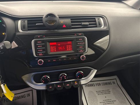 Used 2016 Kia Rio LX image 32