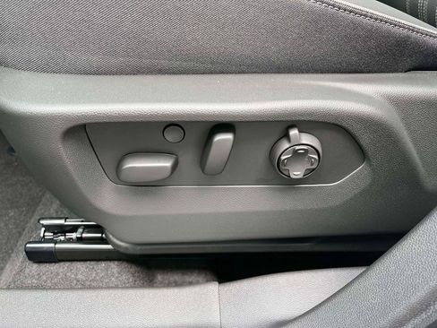 New 2026 Buick Envision Avenir image 25