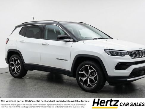 Used 2025 Jeep Compass Limited AWD/4WD image 1