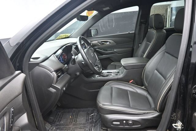 Used 2023 Chevrolet Traverse Premier w/ Redline Edition AWD/4WD image 15