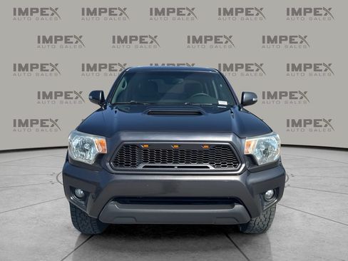 Used 2012 Toyota Tacoma 4x4 Double Cab w/ TRD Sport Pkg image 9