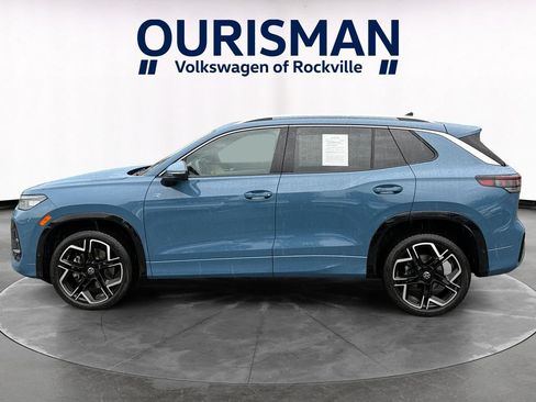 Used 2025 Volkswagen Tiguan SEL R-Line AWD/4WD image 3