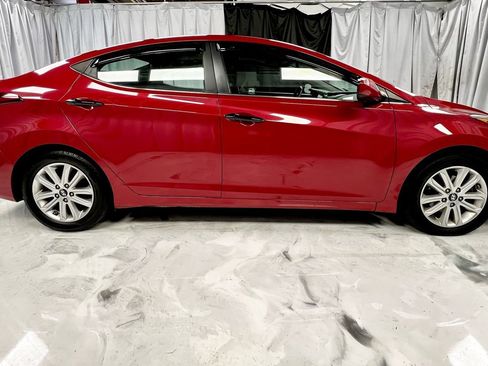 Used 2015 Hyundai Elantra SE w/ Option Group 03 image 5