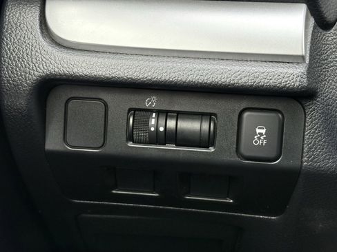 Used 2017 Subaru Crosstrek 2.0i Premium w/ Popular Package #2 image 17