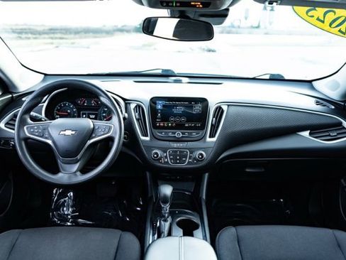 Used 2023 Chevrolet Malibu LT FWD image 10