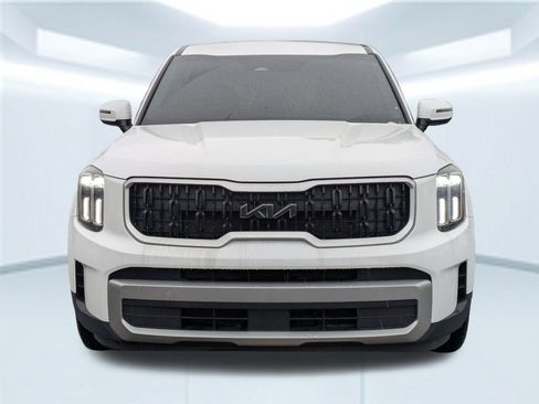 Used 2023 Kia Telluride LX image 10