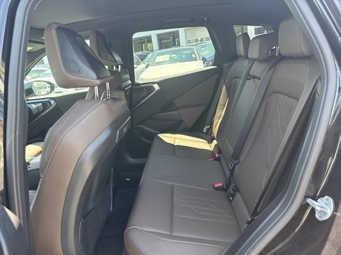 Used 2025 BMW X3 xDrive30i AWD/4WD image 8