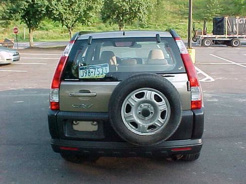 Used 2005 Honda CR-V LX image 6