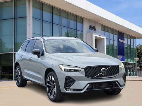 New 2026 Volvo XC60 B5 Plus w/ Protection Package Premier image 2