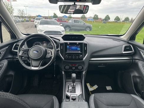 Used 2019 Subaru Forester Premium w/ All-Weather Package image 18