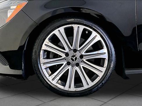 Used 2019 Mercedes-Benz CLA 250 4MATIC image 11