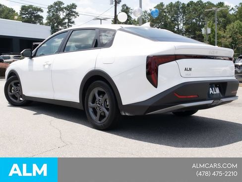 Used 2025 Kia K4 FWD image 5