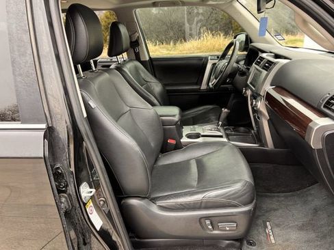 Used 2015 Toyota 4Runner Limited image 23