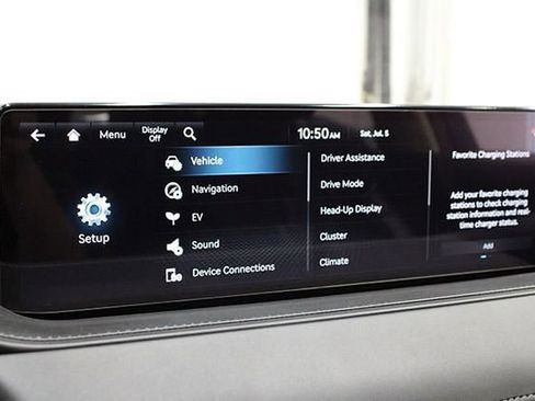 Used 2023 Genesis G80 image 42