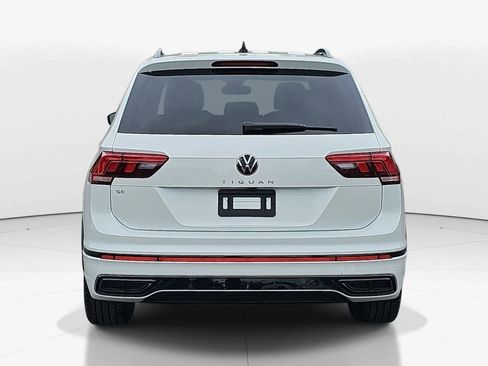 Used 2023 Volkswagen Tiguan SE R-Line FWD image 6
