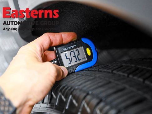 Used 2024 Ford Explorer Limited image 29