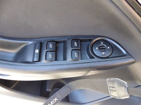 Used 2017 Ford Focus SE image 17