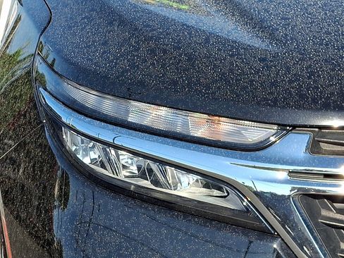 Used 2022 Chevrolet Equinox LS AWD/4WD image 9