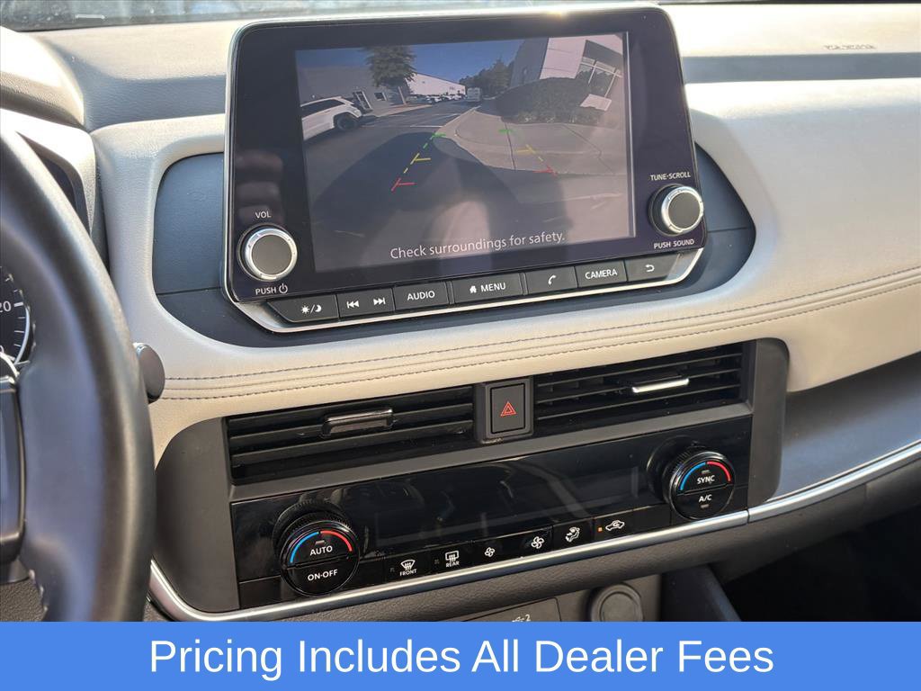 Certified 2025 Nissan Rogue SV AWD/4WD image 11