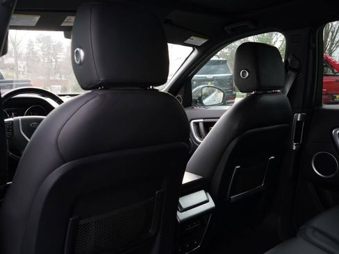 Used 2017 Land Rover Discovery Sport HSE Luxury image 49