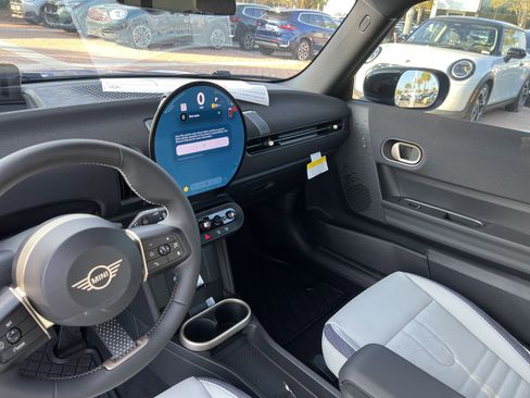 Used 2026 MINI Cooper 2-Door Hardtop FWD image 10