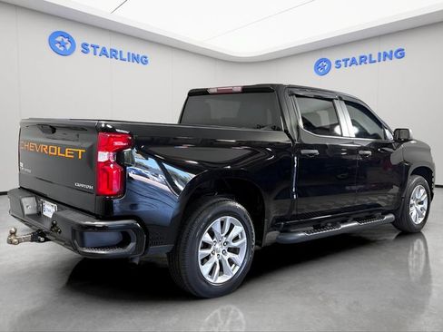 Used 2020 Chevrolet Silverado 1500 Custom w/ Custom Value Package RWD image 9