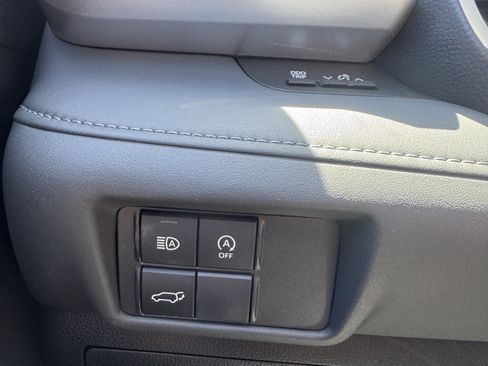 Used 2023 Toyota Highlander XSE AWD/4WD image 44