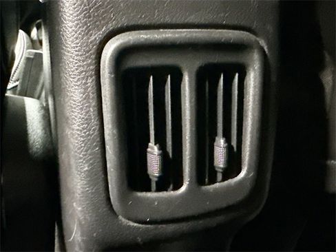 Used 2018 Jeep Compass Latitude w/ Popular Equipment Group image 24