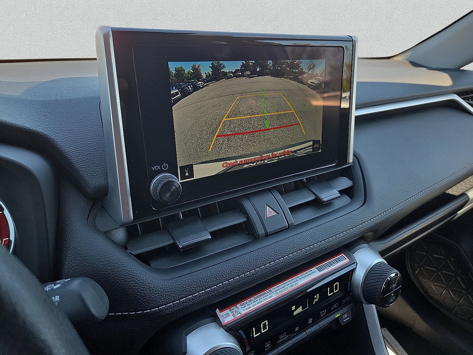 Used 2025 Toyota RAV4 XLE FWD image 17